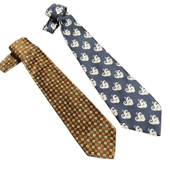Vintage 70s Tergal textured Wide Polyester Ties - Picture 1 of 4